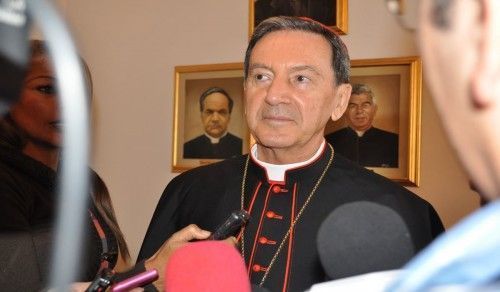   El cardenal Salazar, de Colombia, realza el trabajo compartido entre ministros ordenados: diáconos, presbíteros y obispos.