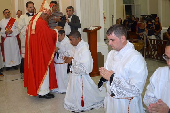 Diocese de Caicó,  Brasil:Dom Antônio Carlos ordena 4 Diáconos Permanentes 
