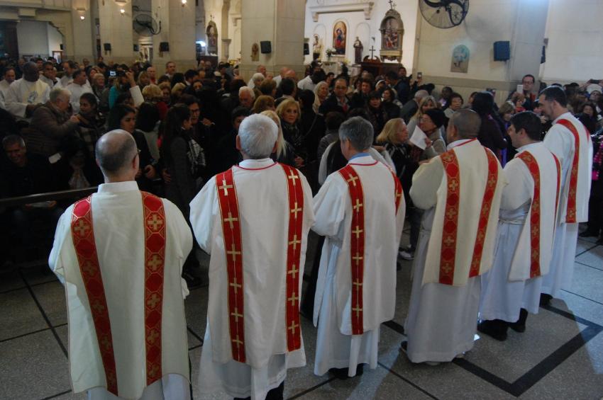 Seis nuevos diáconos -3 permanentes- para la diócesis de Quilmes, Argentina