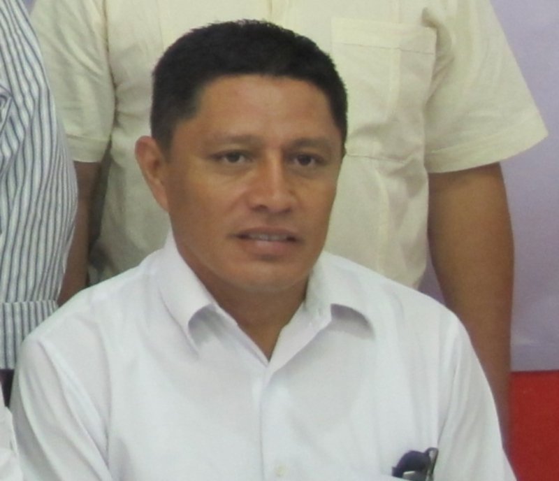 Piden no solicitar oficios religiosos al diácono Pérez Vidal, en Yucatán, México