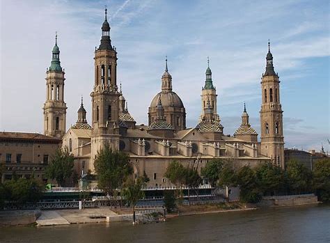 Ordenación de los tres primeros diáconos de la archidiócesis de Zaragoza, España