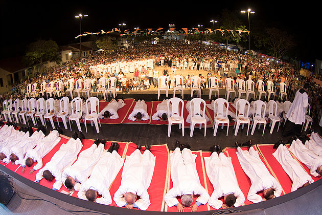Arquidiocese de São Luísm Brasil, ordena 39 diáconos permanentes