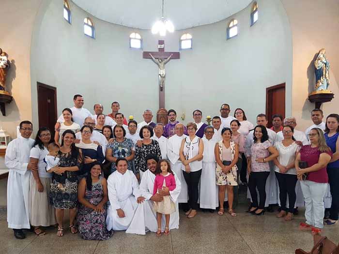 Retiro dos candidatos da Escola Diaconal São Lourenço em Uruaçu, GO, Brasil