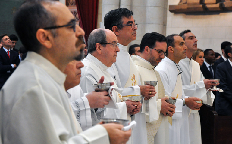 Alfa y Omega, Editorial: La Iglesia redescubre el diaconado