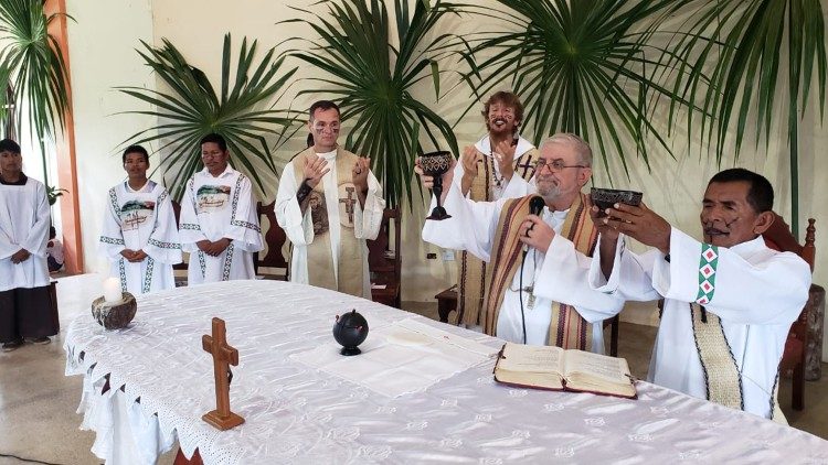 Antelmo se torna o primeiro indígena da etnia Ticuna a receber o Sacramento da Ordem, no grau do Diaconato Permanente.