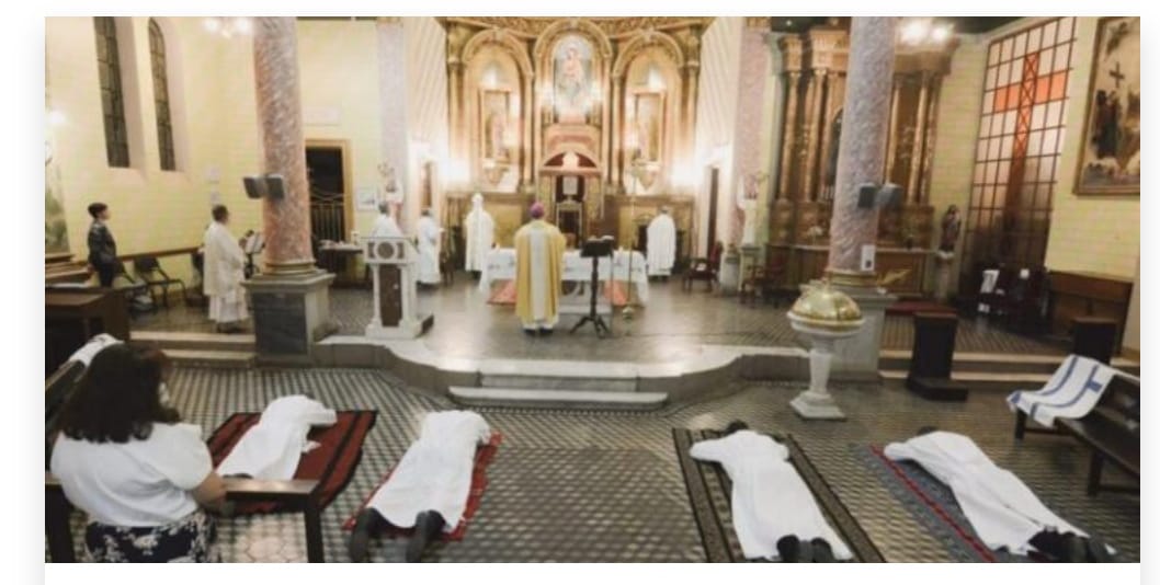 Mons. Colombo -Mendoza, Argentina- ordenó a cuatro nuevos diáconos permanentes