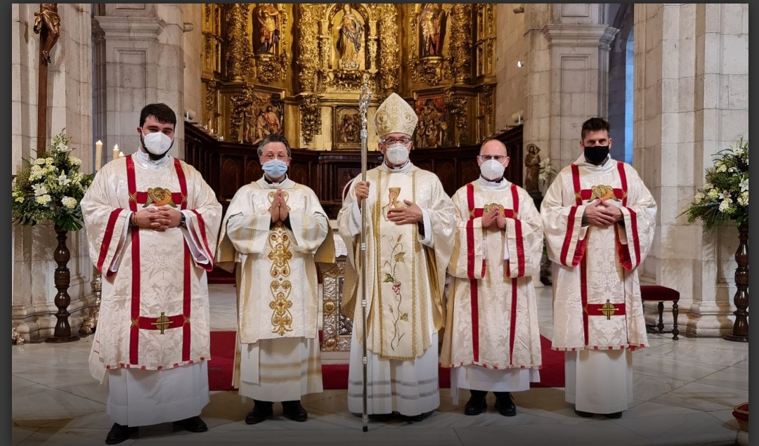 4 nuevos diáconos para servir en la diócesis de Santander, España