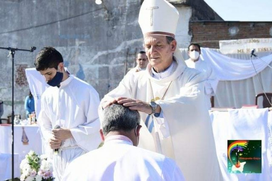 Monseñor Adolfo Canecin recordó la vocación de servicio en el día del diácono
