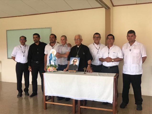 Diócesis San José de Costa Rica: de Los 7 candidatos al Diaconado Permanente, realizaron retiro espiritual para su Ordenación