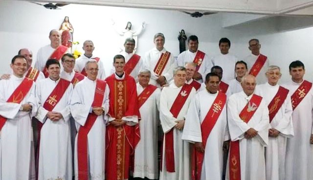 Diáconos da Diocese de Cachoeiro de Itapemirim (ES, Brasil) celebram 37 anos de Ordenação